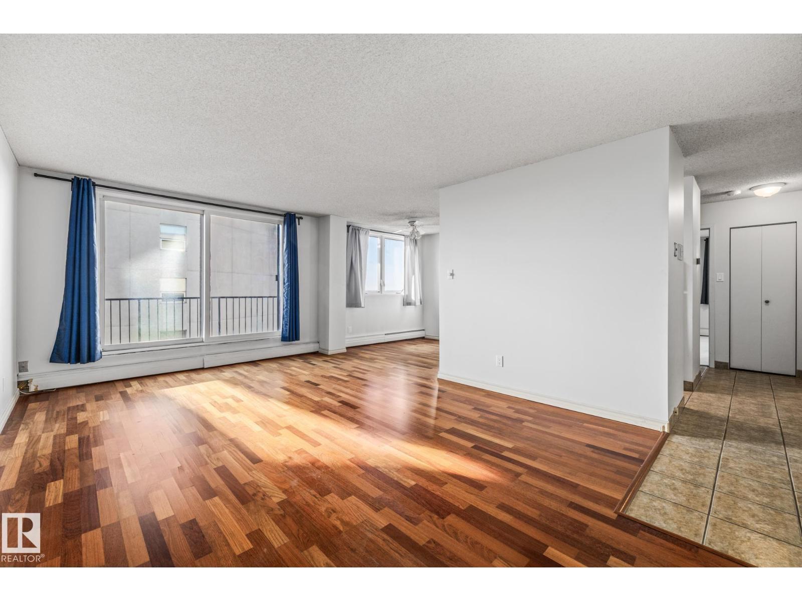 #702 10015 119 St Nw, Edmonton, Alberta  T5K 1Y7 - Photo 9 - E4466562