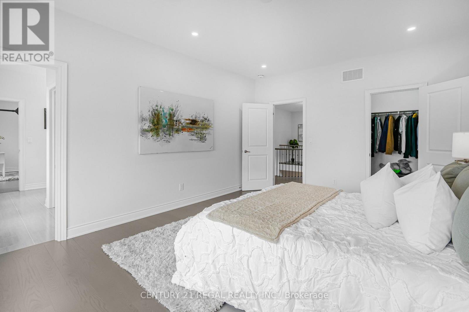 15 Ballanview Court, Whitchurch-Stouffville, Ontario  L4A 4W9 - Photo 33 - N12569820