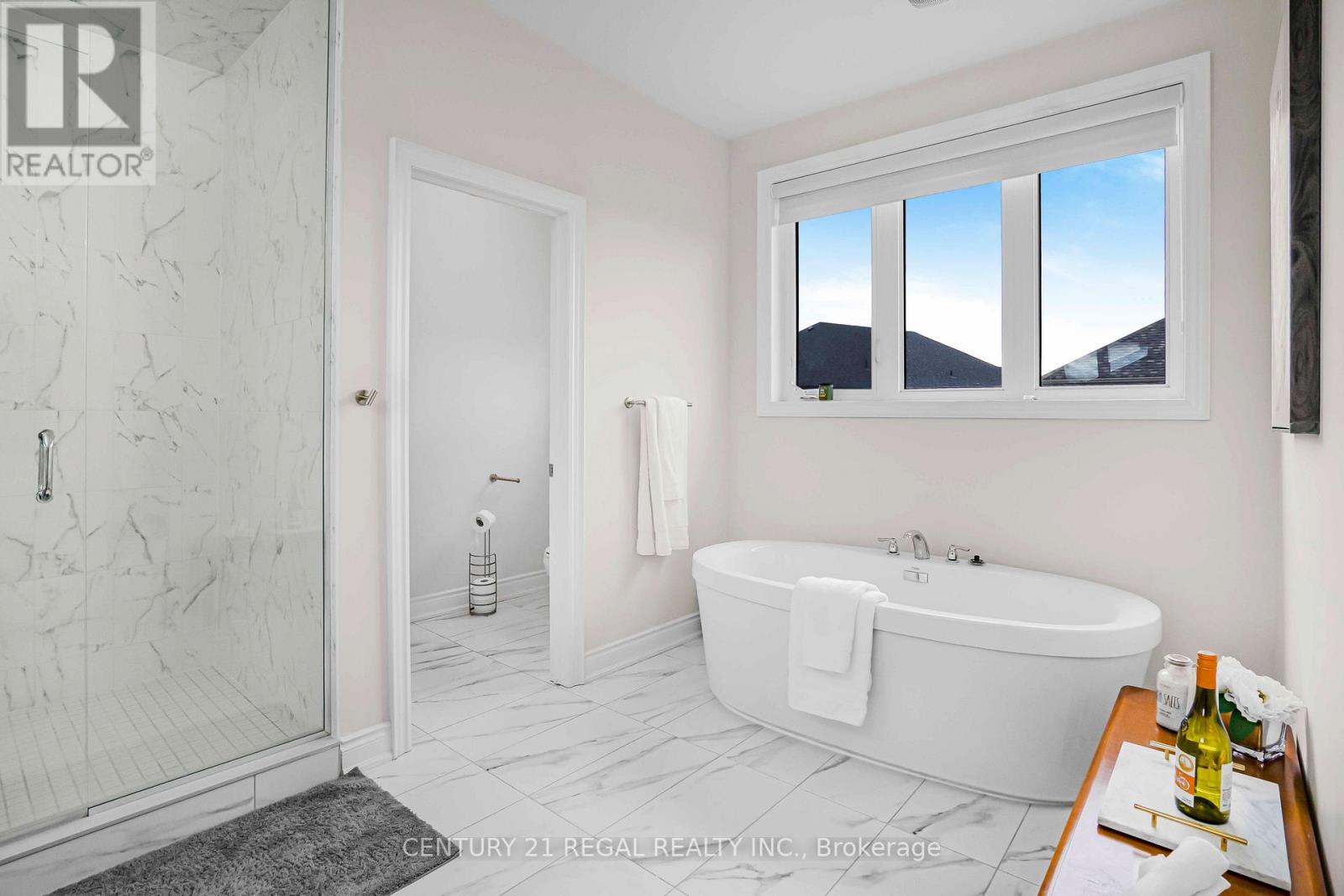 15 Ballanview Court, Whitchurch-Stouffville, Ontario  L4A 4W9 - Photo 40 - N12569820