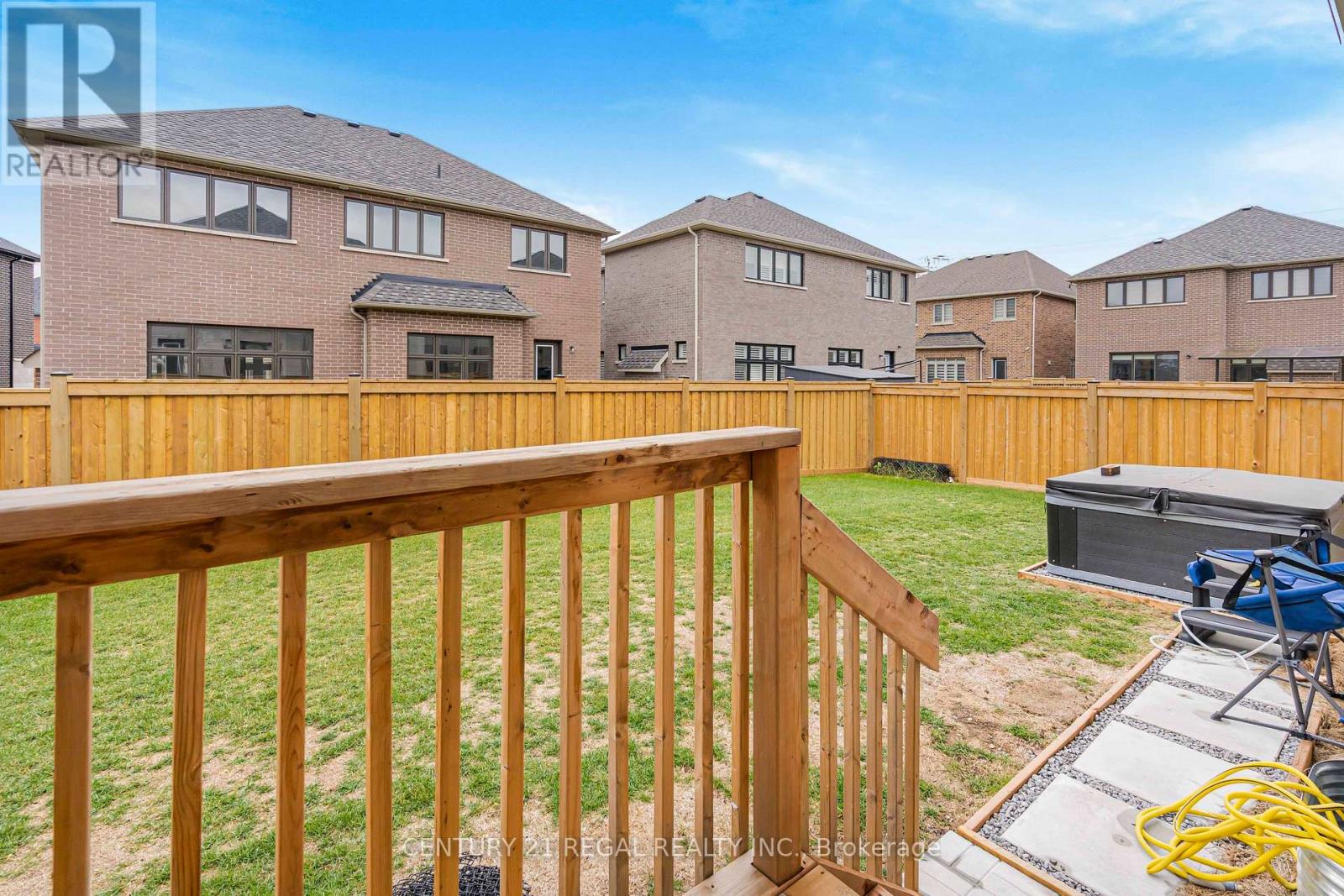 15 Ballanview Court, Whitchurch-Stouffville, Ontario  L4A 4W9 - Photo 44 - N12569820