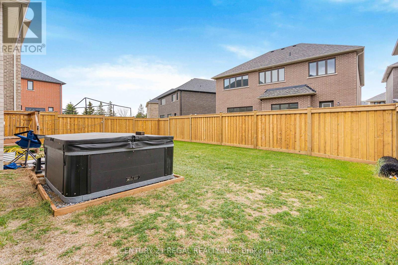 15 Ballanview Court, Whitchurch-Stouffville, Ontario  L4A 4W9 - Photo 46 - N12569820