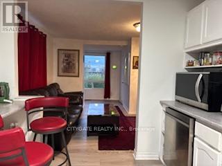 7801 Woodbine Street, Niagara Falls, Ontario  L2H 1C4 - Photo 3 - X12569826