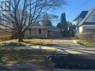 416 LEES LANE, Oakville, Ontario