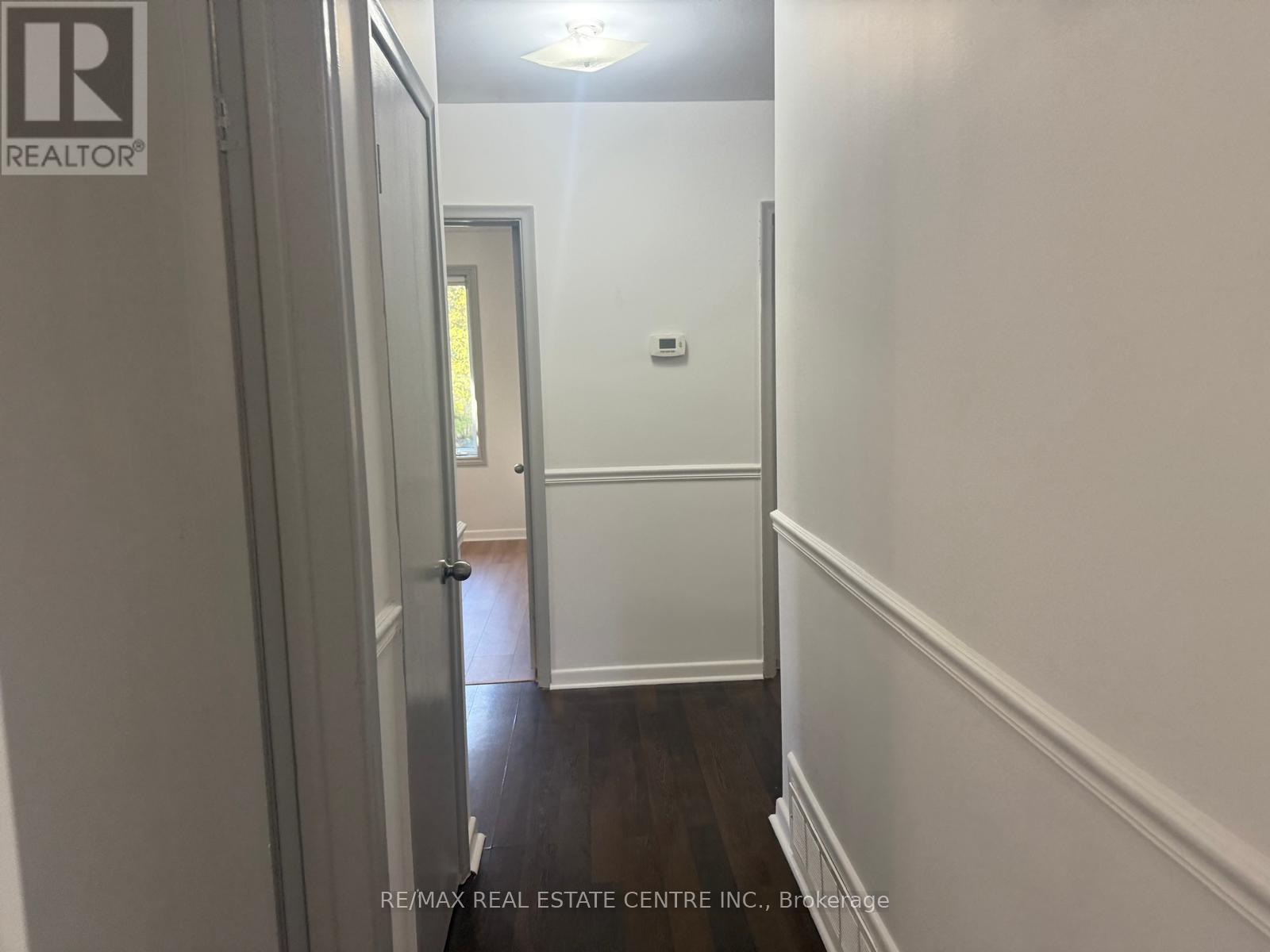 416 Lees Lane, Oakville, Ontario  L6L 4S7 - Photo 11 - W12392863