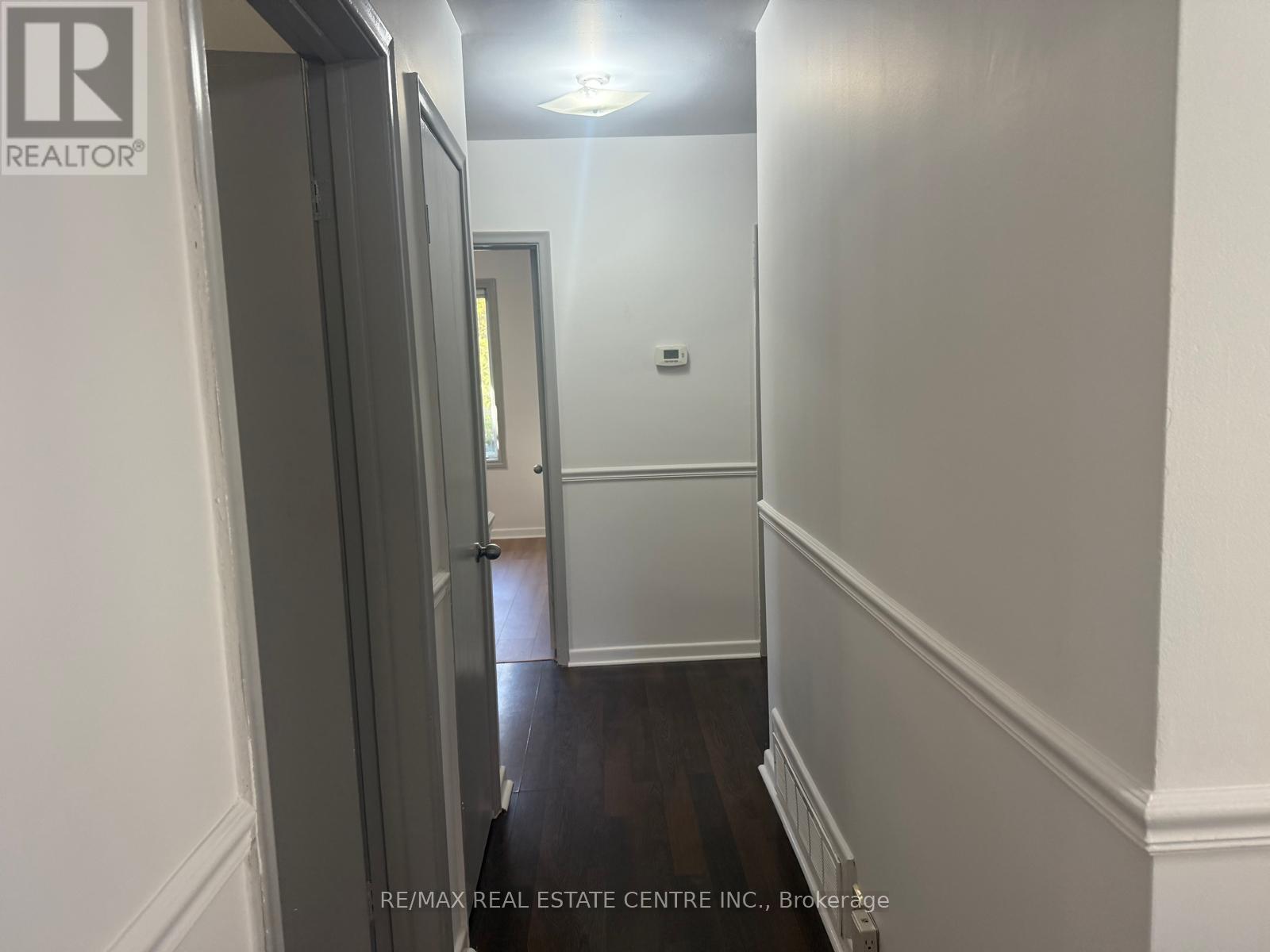 416 Lees Lane, Oakville, Ontario  L6L 4S7 - Photo 12 - W12392863