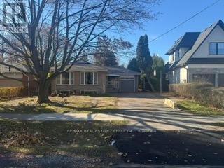 416 Lees Lane, Oakville, Ontario  L6L 4S7 - Photo 2 - W12392863