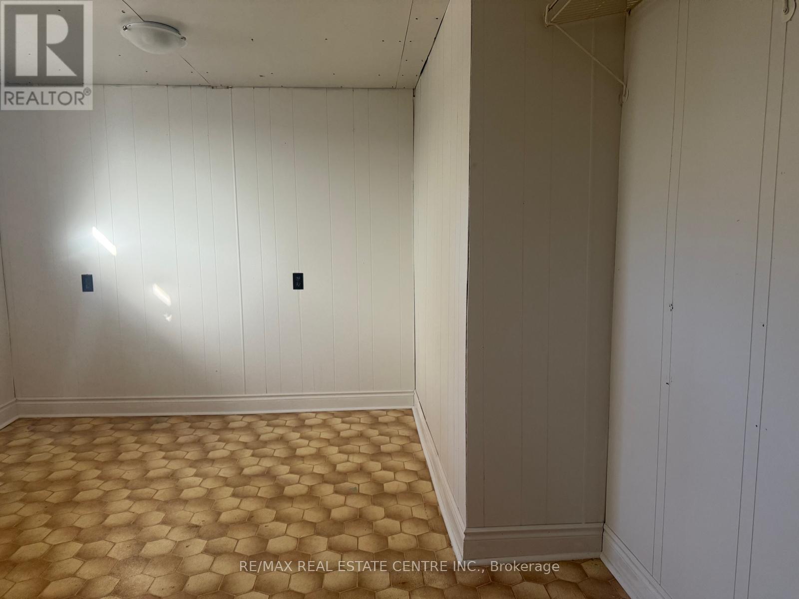 416 Lees Lane, Oakville, Ontario  L6L 4S7 - Photo 46 - W12392863