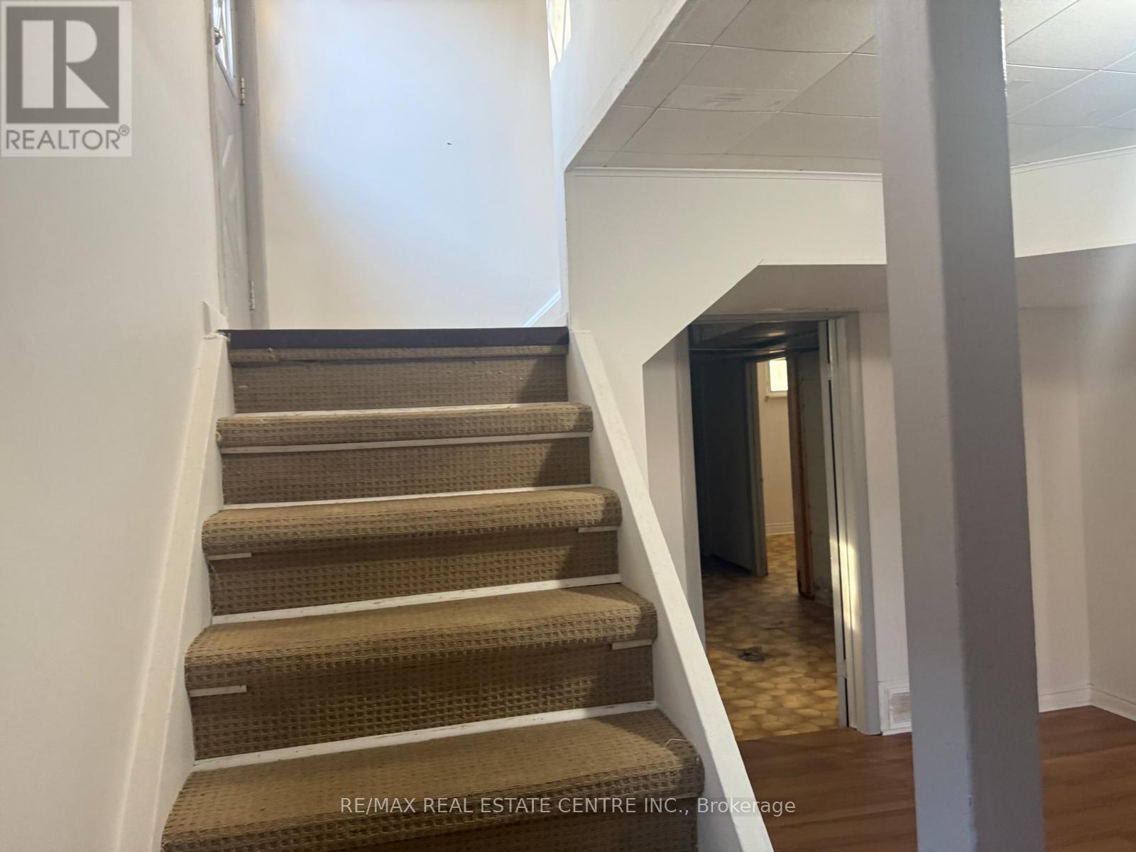 416 Lees Lane, Oakville, Ontario  L6L 4S7 - Photo 23 - W12392863