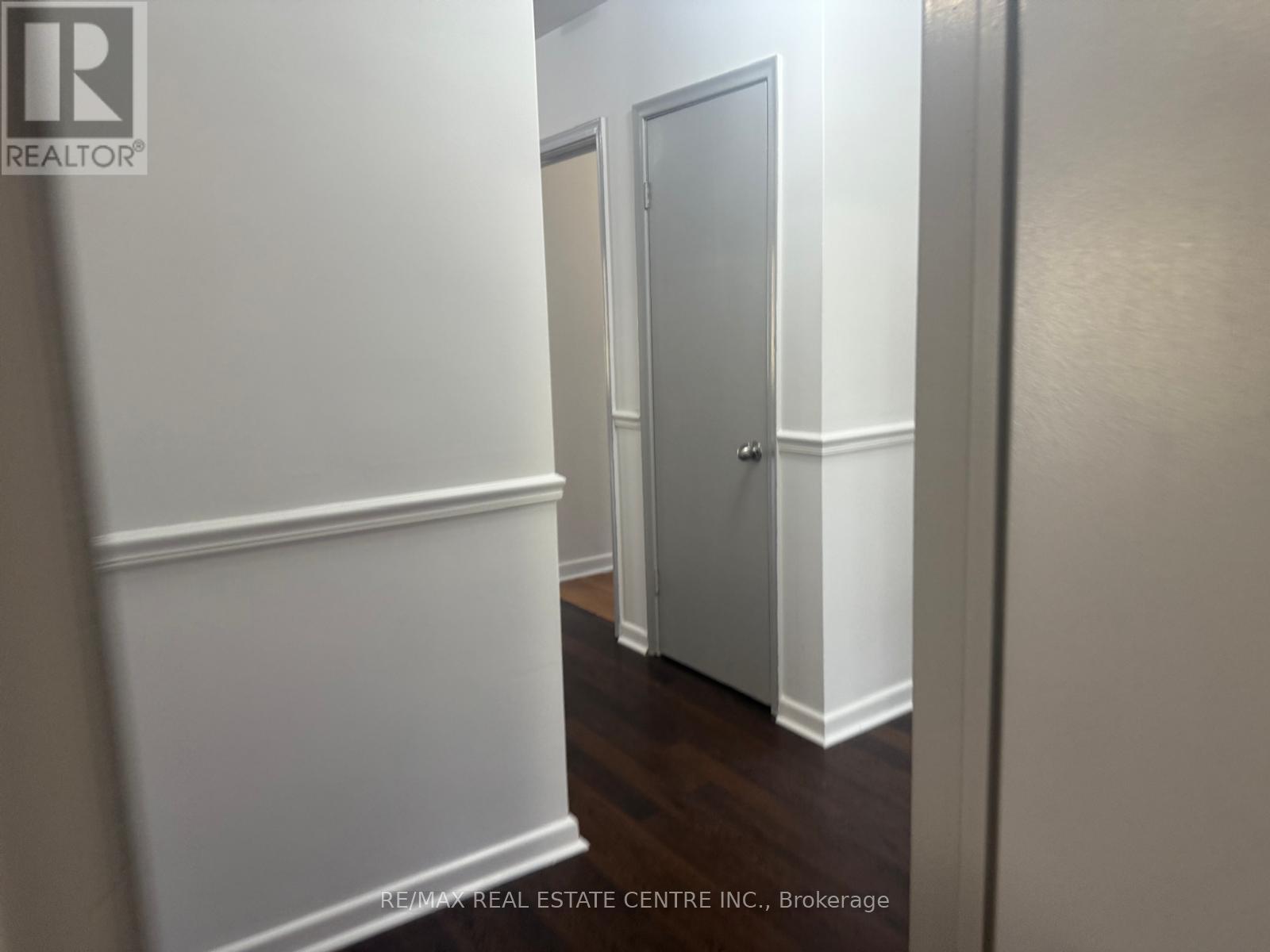 416 Lees Lane, Oakville, Ontario  L6L 4S7 - Photo 30 - W12392863