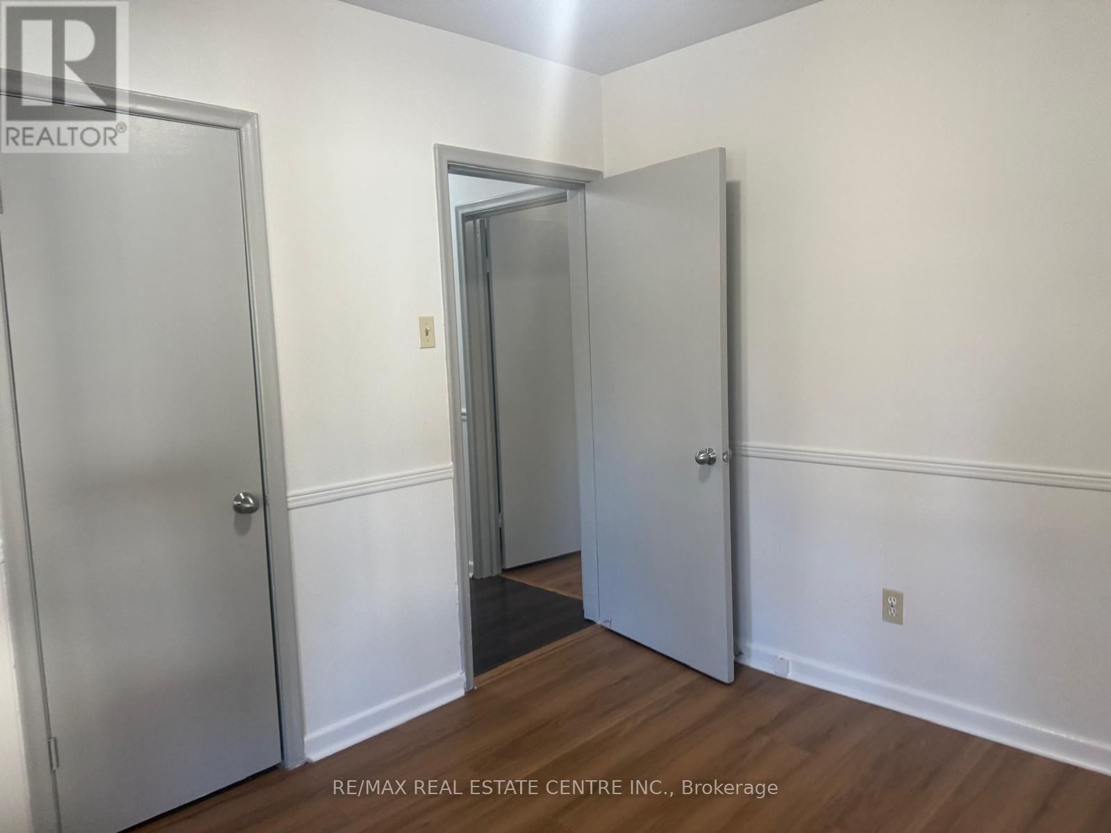 416 Lees Lane, Oakville, Ontario  L6L 4S7 - Photo 27 - W12392863