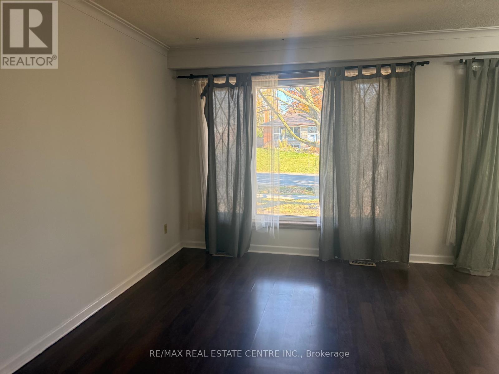 416 Lees Lane, Oakville, Ontario  L6L 4S7 - Photo 43 - W12392863