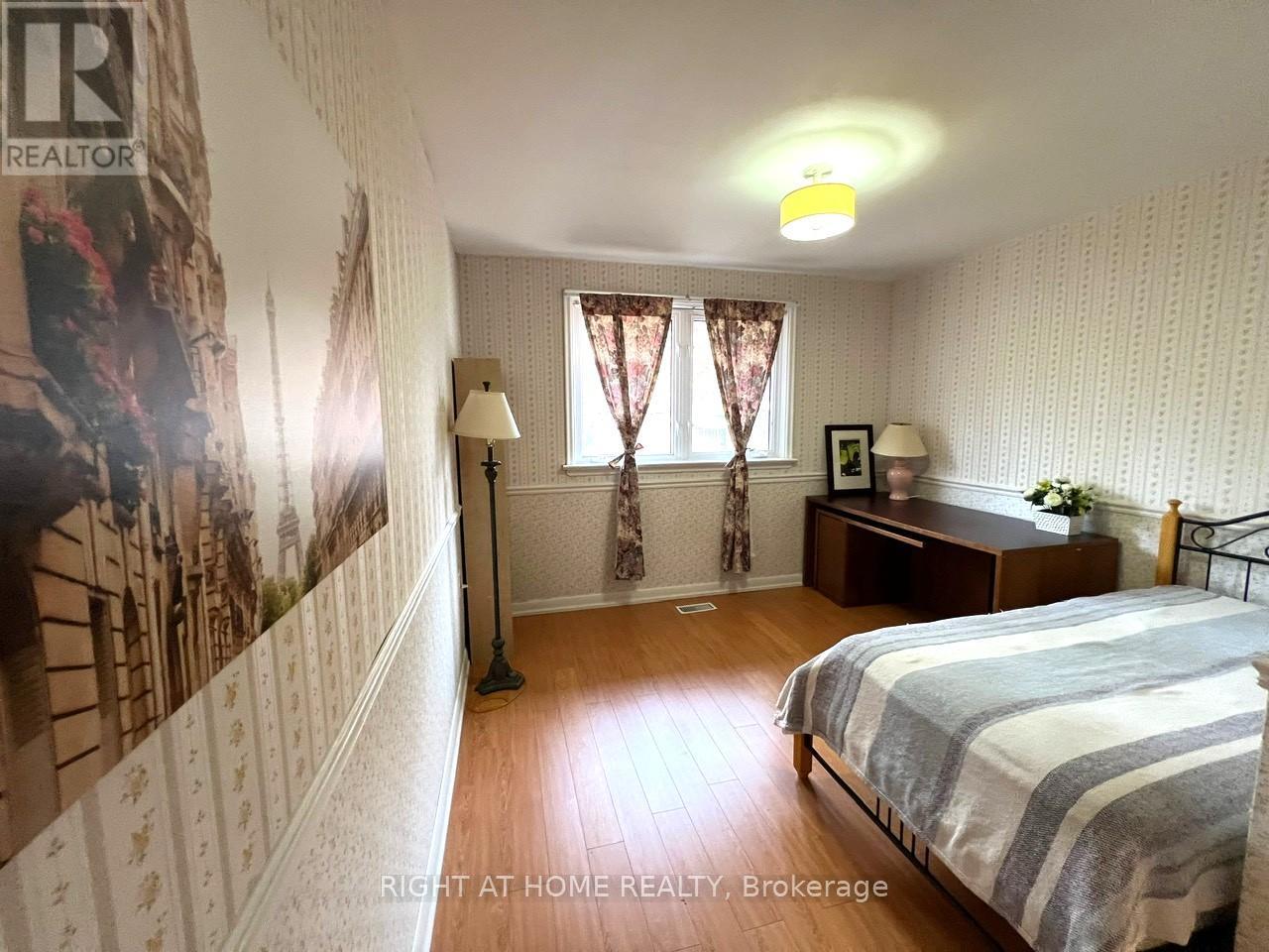 1445 Ryan Place, Mississauga, Ontario  L5C 1J7 - Photo 17 - W12535596