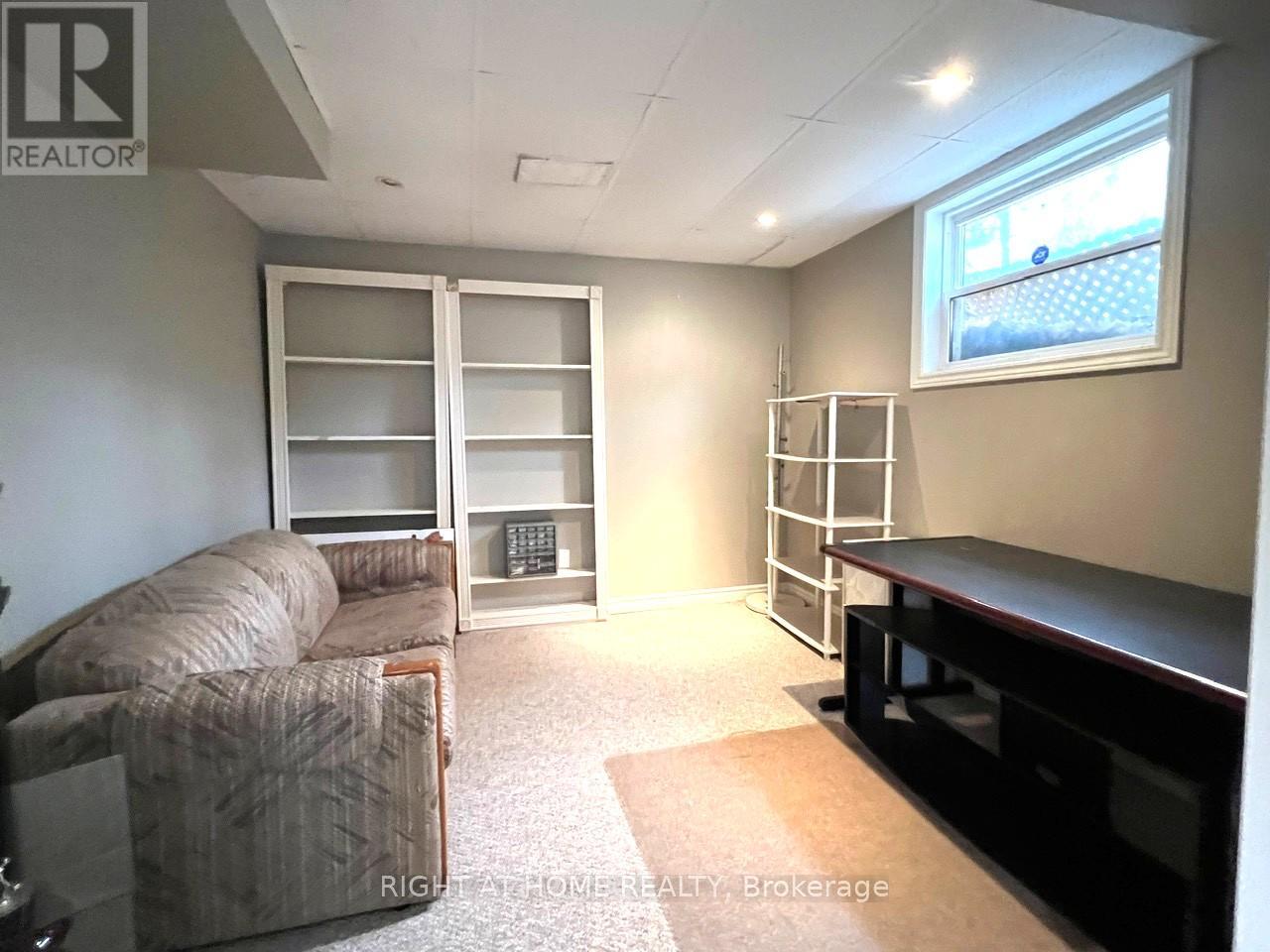 1445 Ryan Place, Mississauga, Ontario  L5C 1J7 - Photo 24 - W12535596