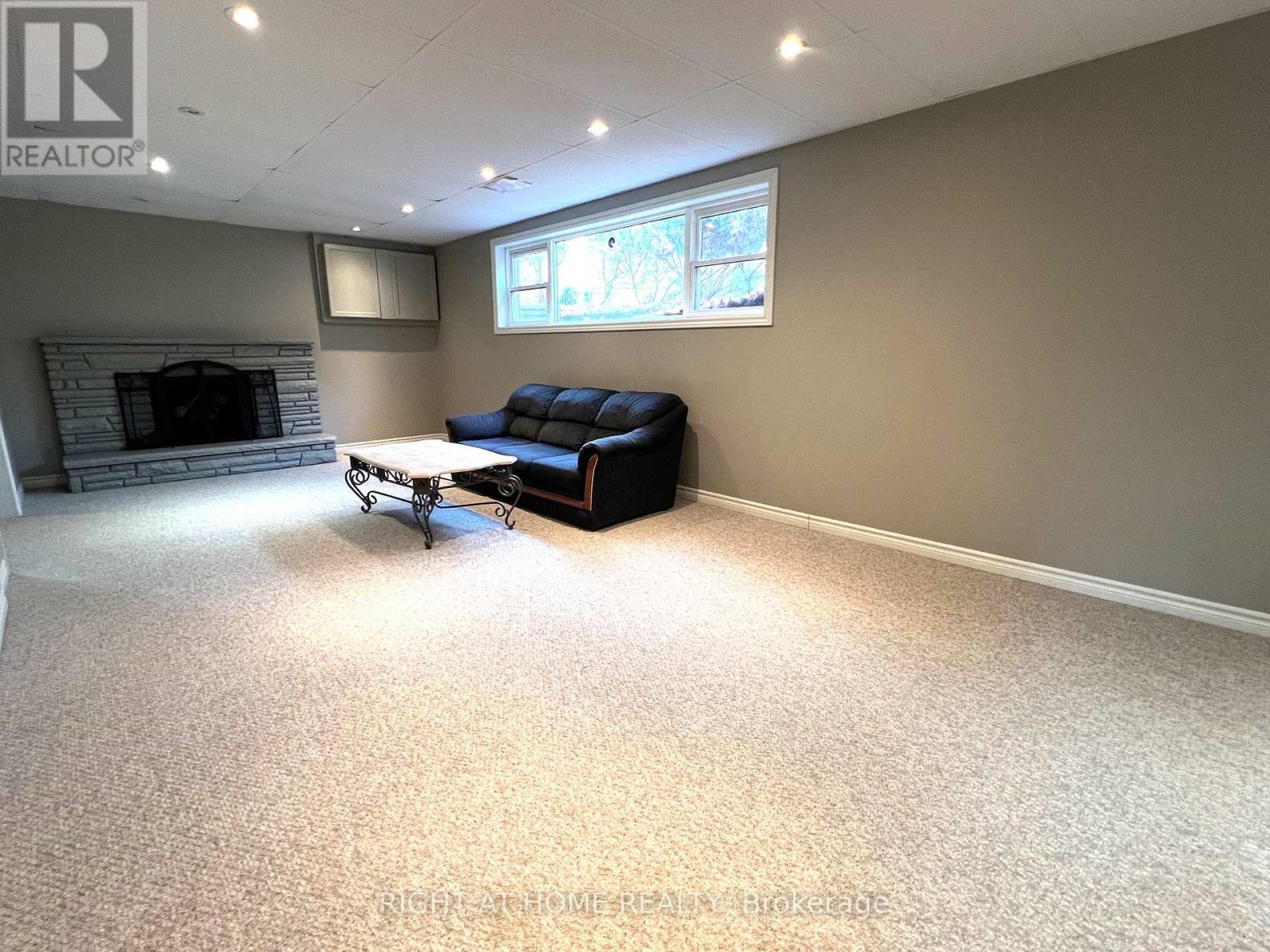 1445 Ryan Place, Mississauga, Ontario  L5C 1J7 - Photo 21 - W12535596