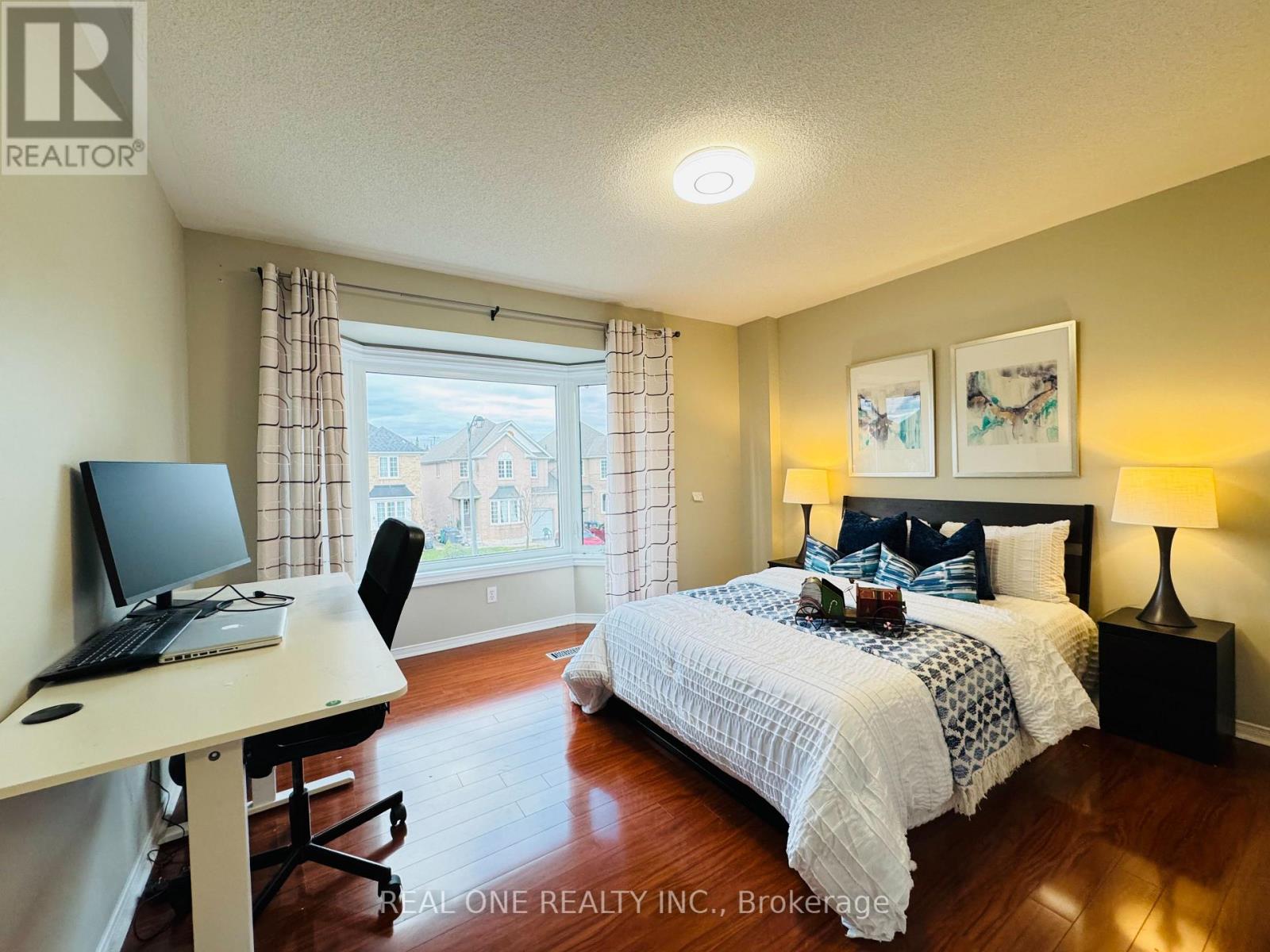 2470 Bankside Drive, Mississauga, Ontario  L5M 6E6 - Photo 10 - W12569800