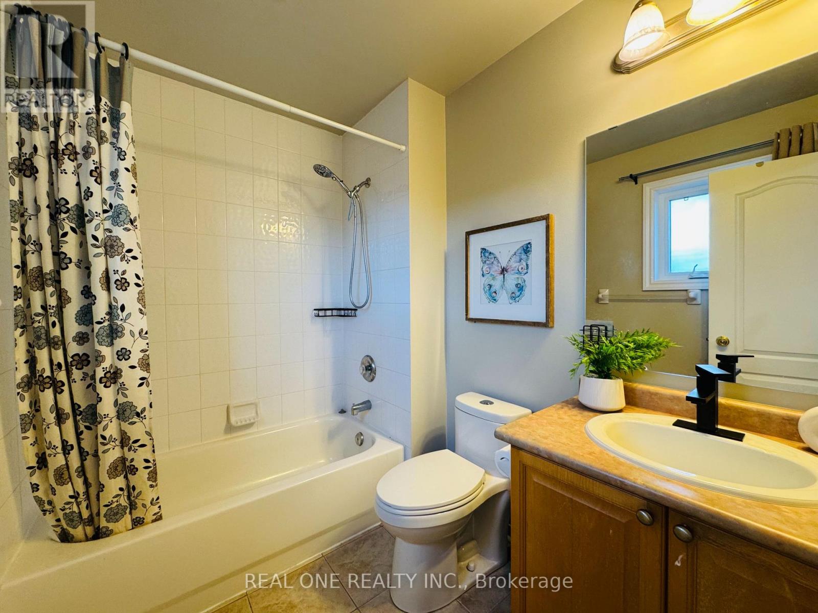 2470 Bankside Drive, Mississauga, Ontario  L5M 6E6 - Photo 14 - W12569800