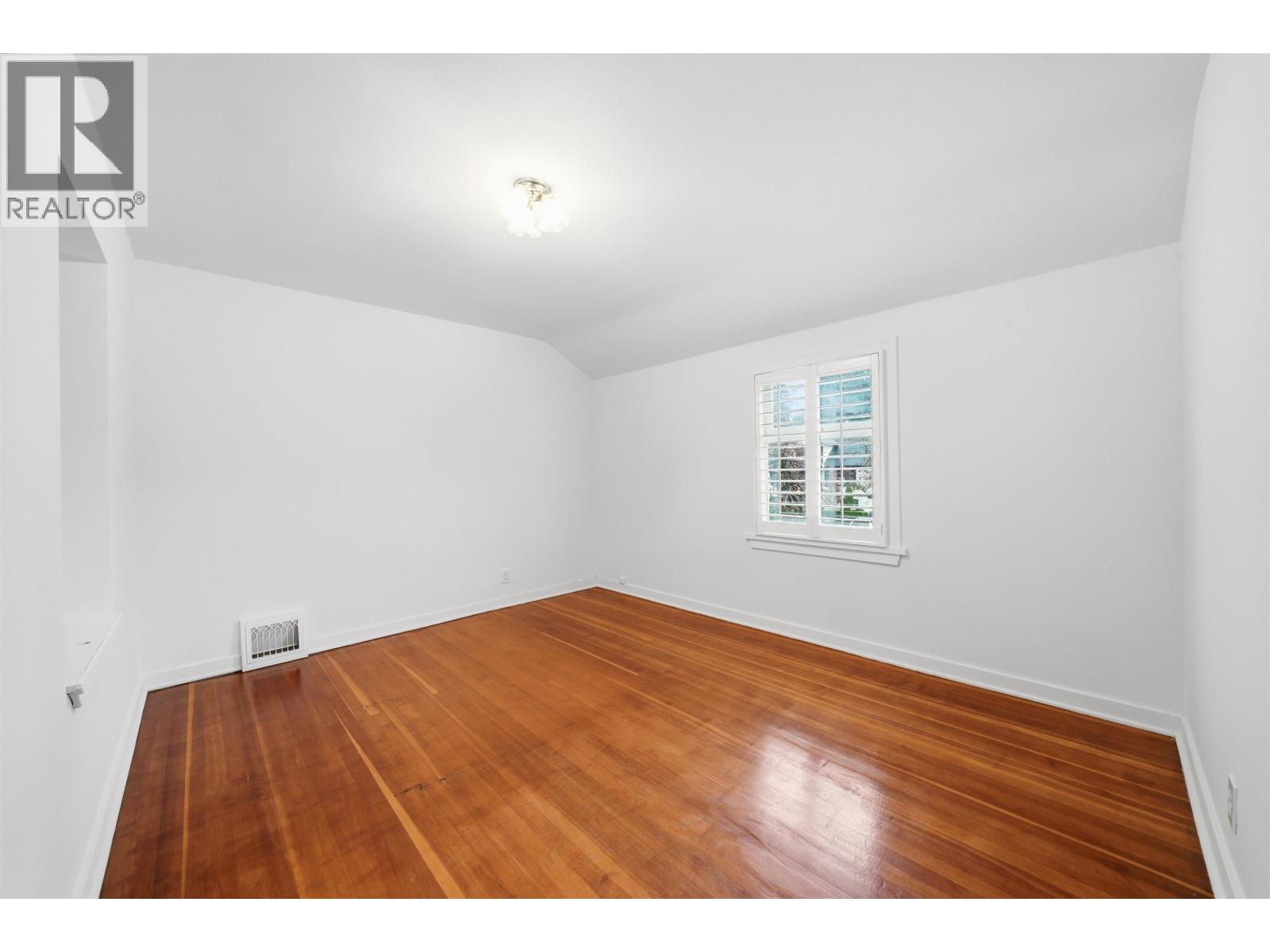 5761 Holland Street, Vancouver, British Columbia  V6N 2A9 - Photo 29 - R3068532