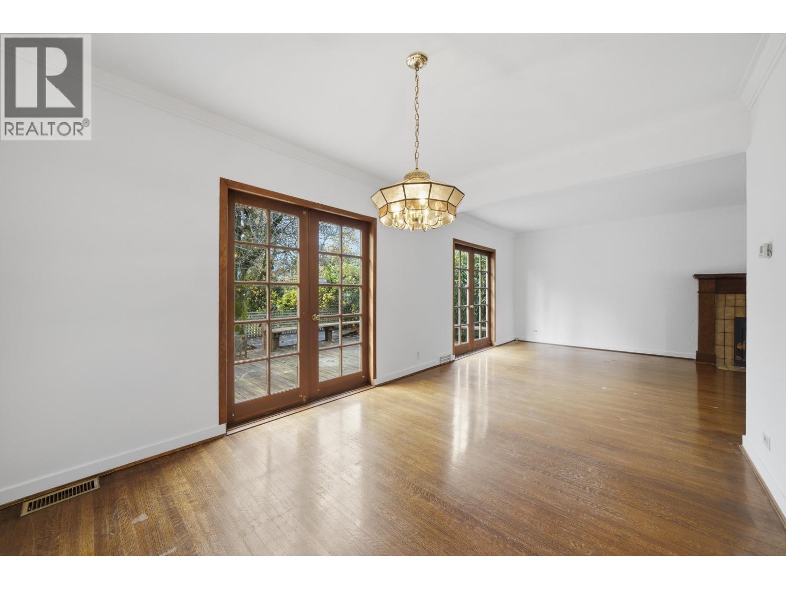 5761 Holland Street, Vancouver, British Columbia  V6N 2A9 - Photo 8 - R3068532