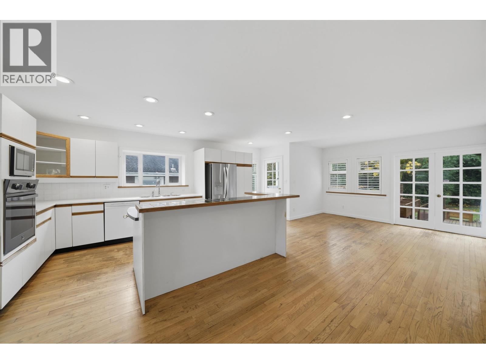 5761 Holland Street, Vancouver, British Columbia  V6N 2A9 - Photo 12 - R3068532