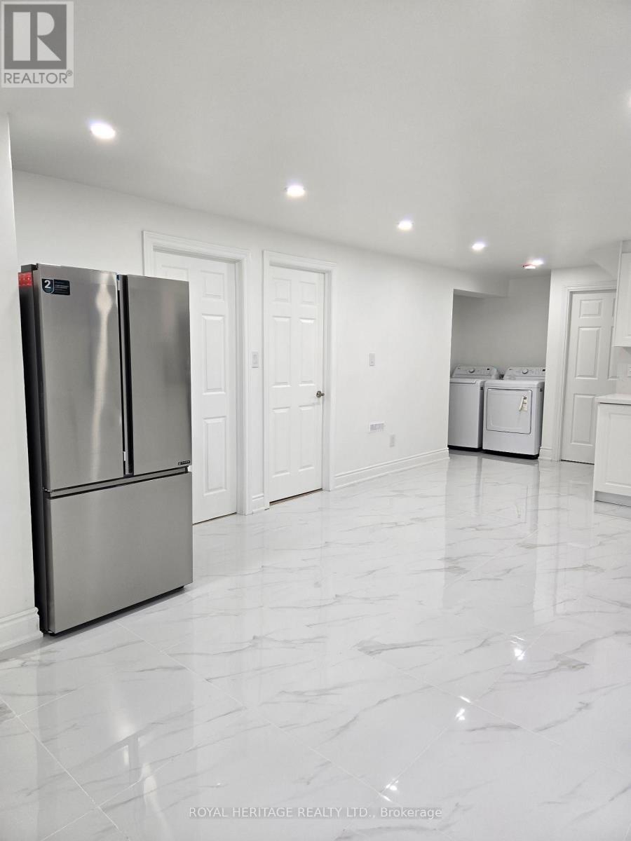 985 Black Cherry Drive, Oshawa, Ontario  L1K 0P2 - Photo 11 - E12568958