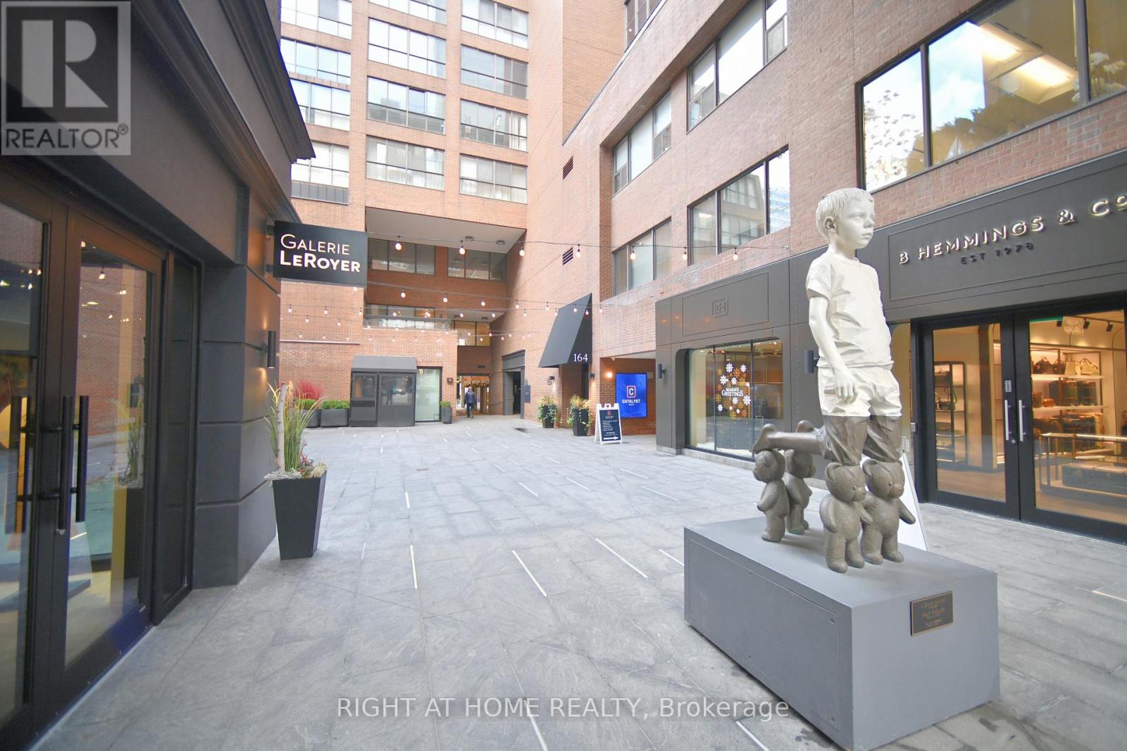 1201 - 188 Cumberland Street, Toronto, Ontario  M5R 0B6 - Photo 37 - C12568746