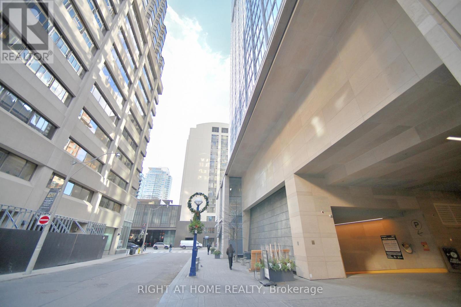 1201 - 188 Cumberland Street, Toronto, Ontario  M5R 0B6 - Photo 28 - C12568746