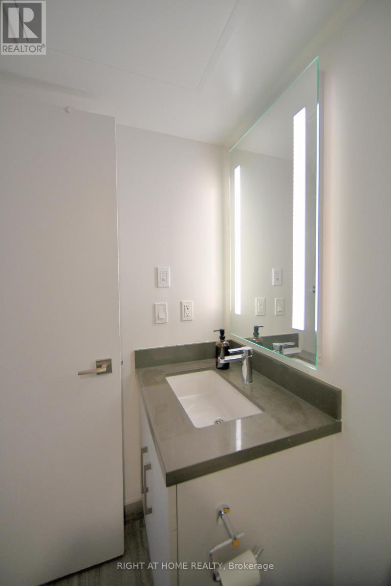 1201 - 188 Cumberland Street, Toronto, Ontario  M5R 0B6 - Photo 11 - C12568746