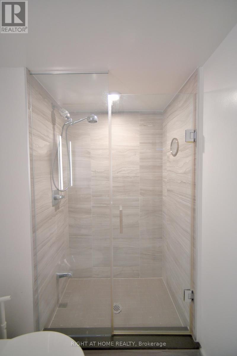 1201 - 188 Cumberland Street, Toronto, Ontario  M5R 0B6 - Photo 13 - C12568746