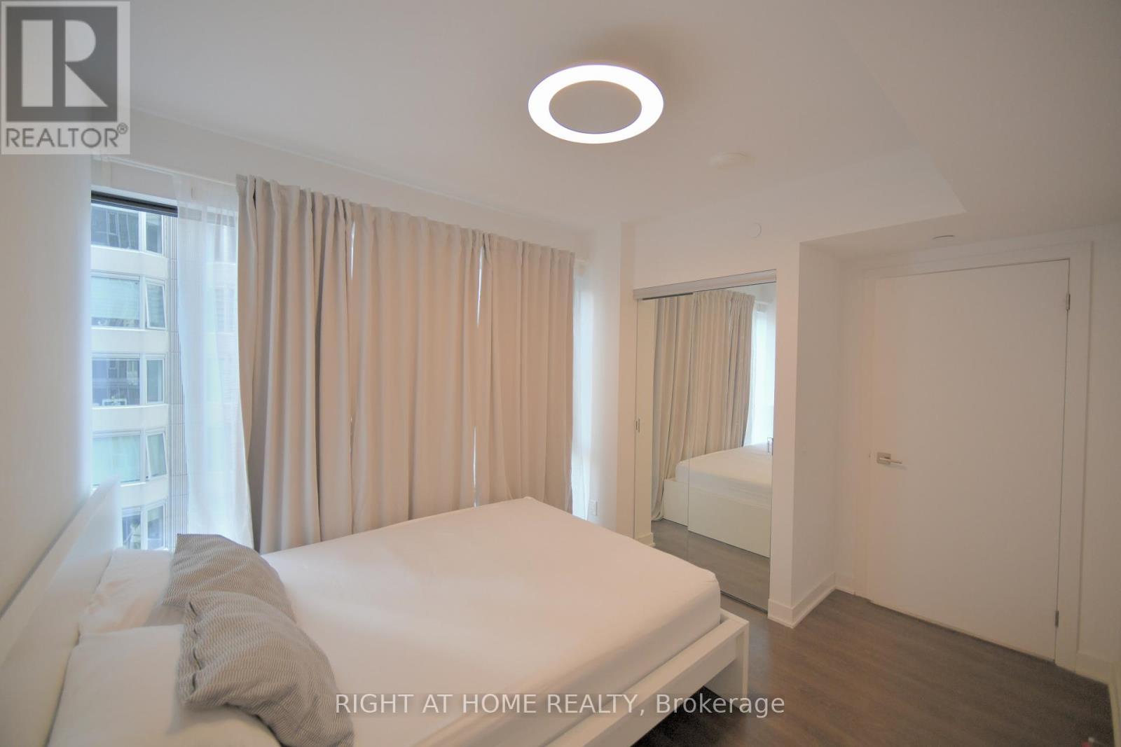 1201 - 188 Cumberland Street, Toronto, Ontario  M5R 0B6 - Photo 9 - C12568746