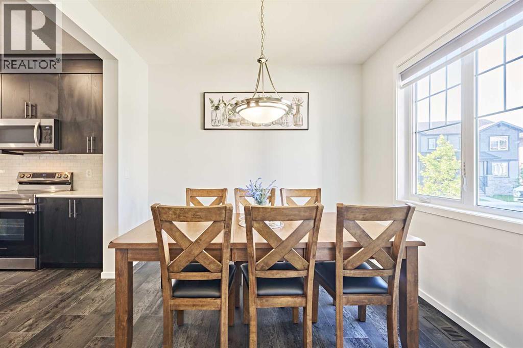 155 Carringham Road Nw, Calgary, Alberta  T3P 1V3 - Photo 4 - A2245218