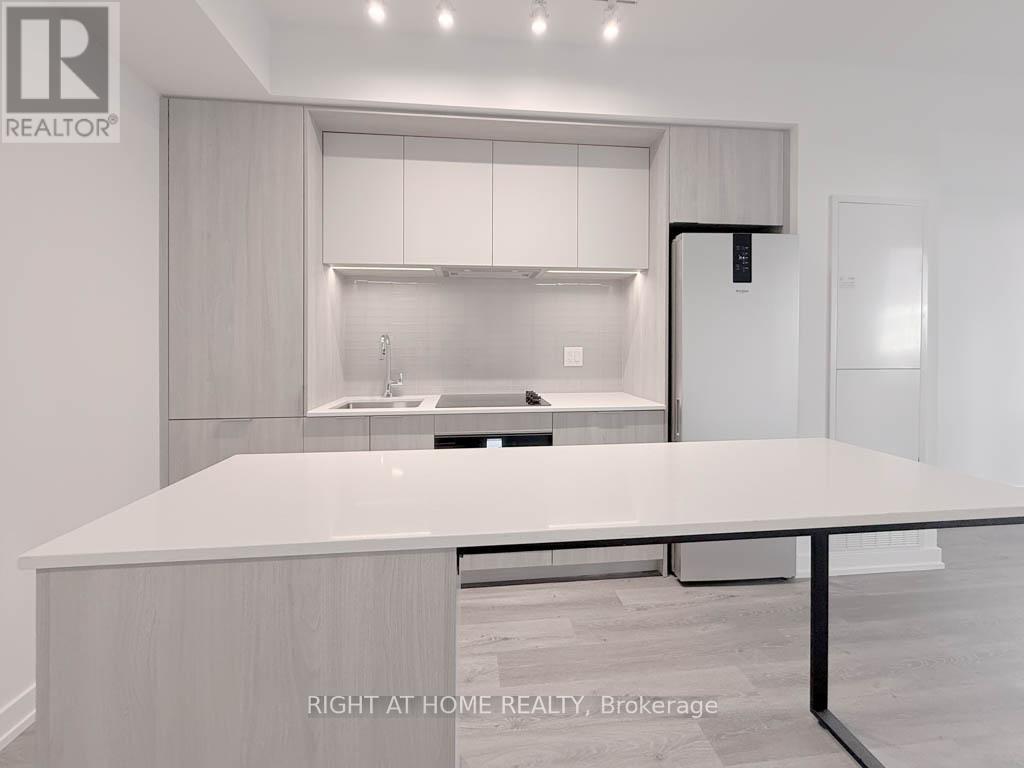 2206 - 395 Square One Drive, Mississauga, Ontario  L5B 0P6 - Photo 10 - W12569838