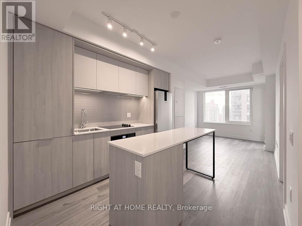 2206 - 395 Square One Drive, Mississauga, Ontario  L5B 0P6 - Photo 8 - W12569838