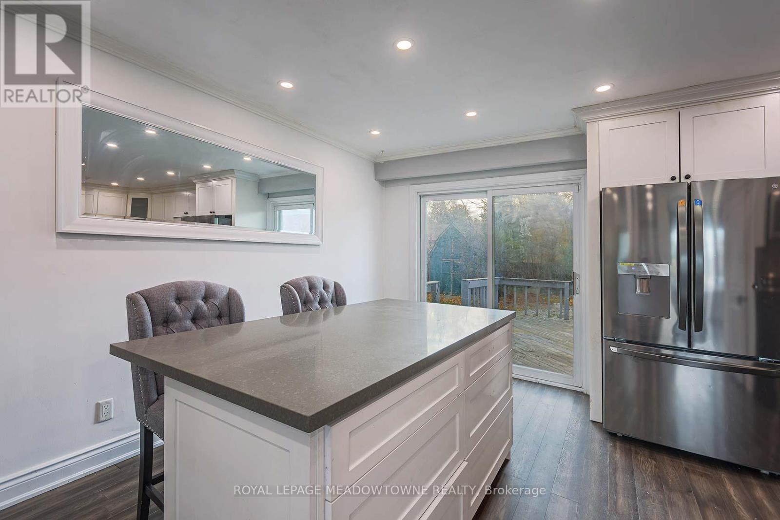 Upper - 462 Kingsleigh Court, Milton, Ontario  L9T 1X8 - Photo 12 - W12569842