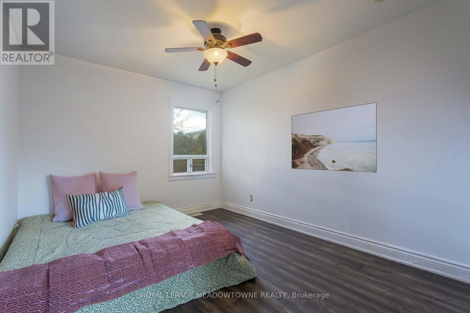 Upper - 462 Kingsleigh Court, Milton, Ontario  L9T 1X8 - Photo 16 - W12569842