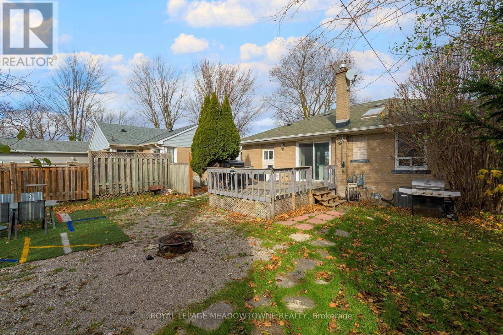 Upper - 462 Kingsleigh Court, Milton, Ontario  L9T 1X8 - Photo 30 - W12569842