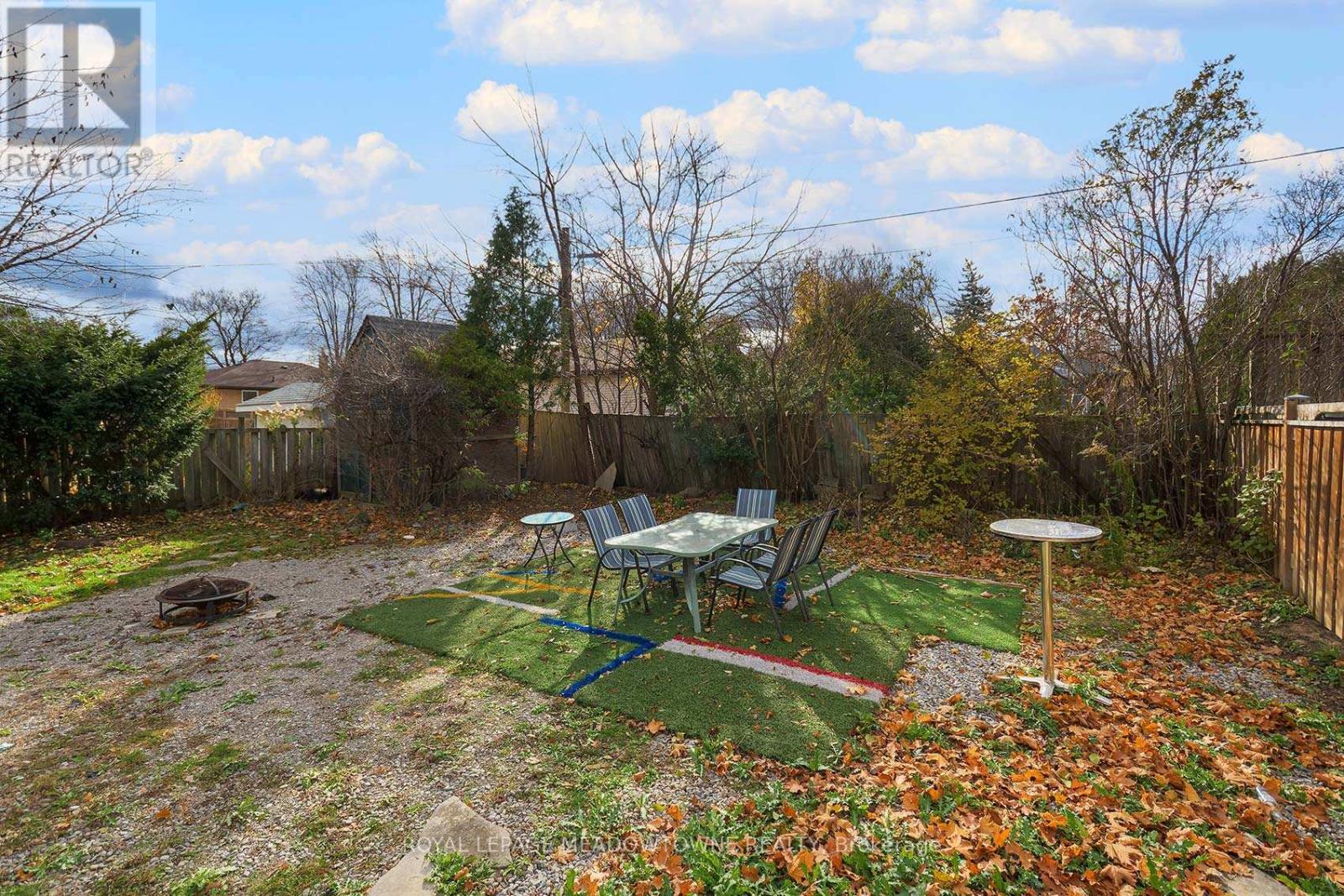 Upper - 462 Kingsleigh Court, Milton, Ontario  L9T 1X8 - Photo 31 - W12569842