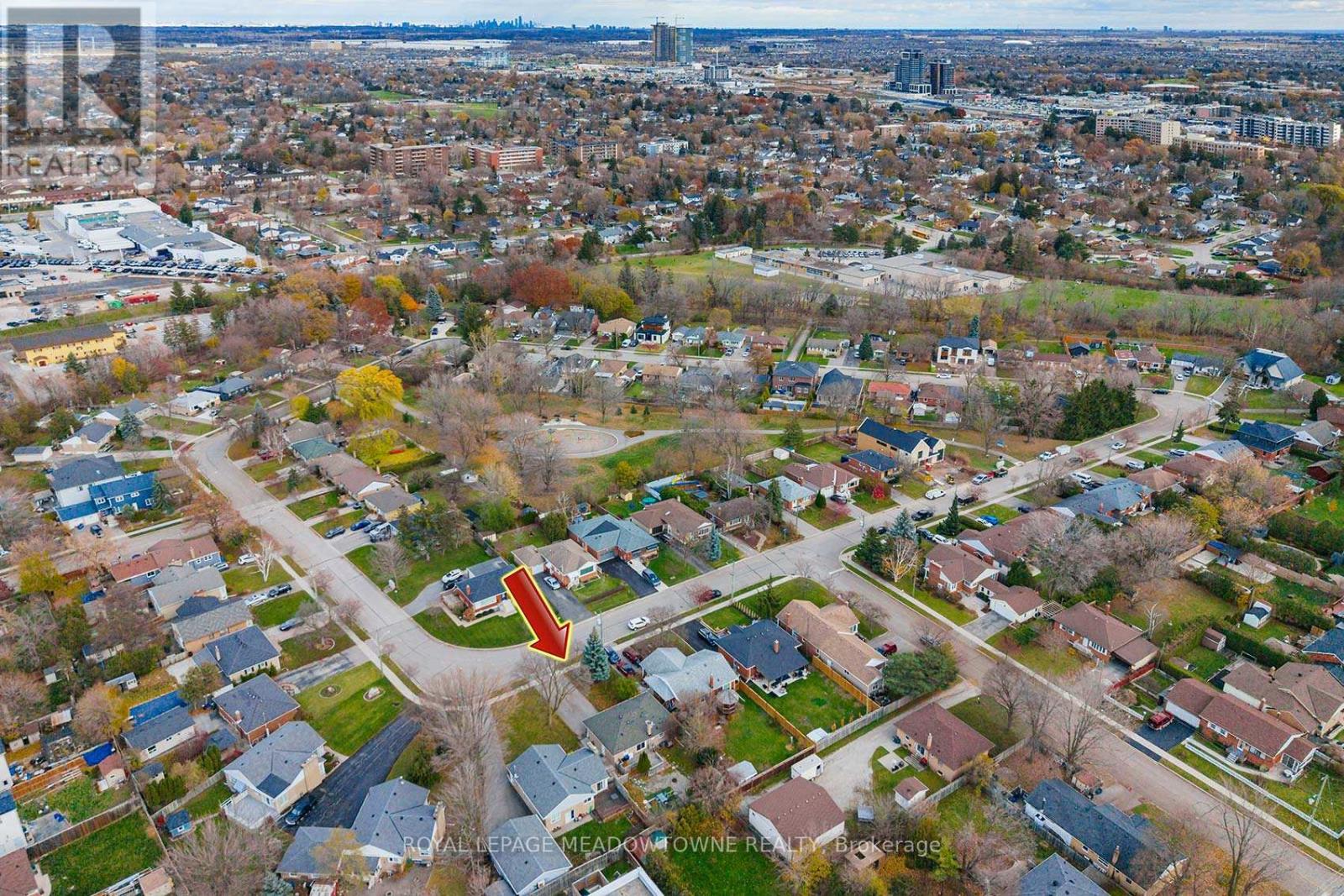 Upper - 462 Kingsleigh Court, Milton, Ontario  L9T 1X8 - Photo 33 - W12569842