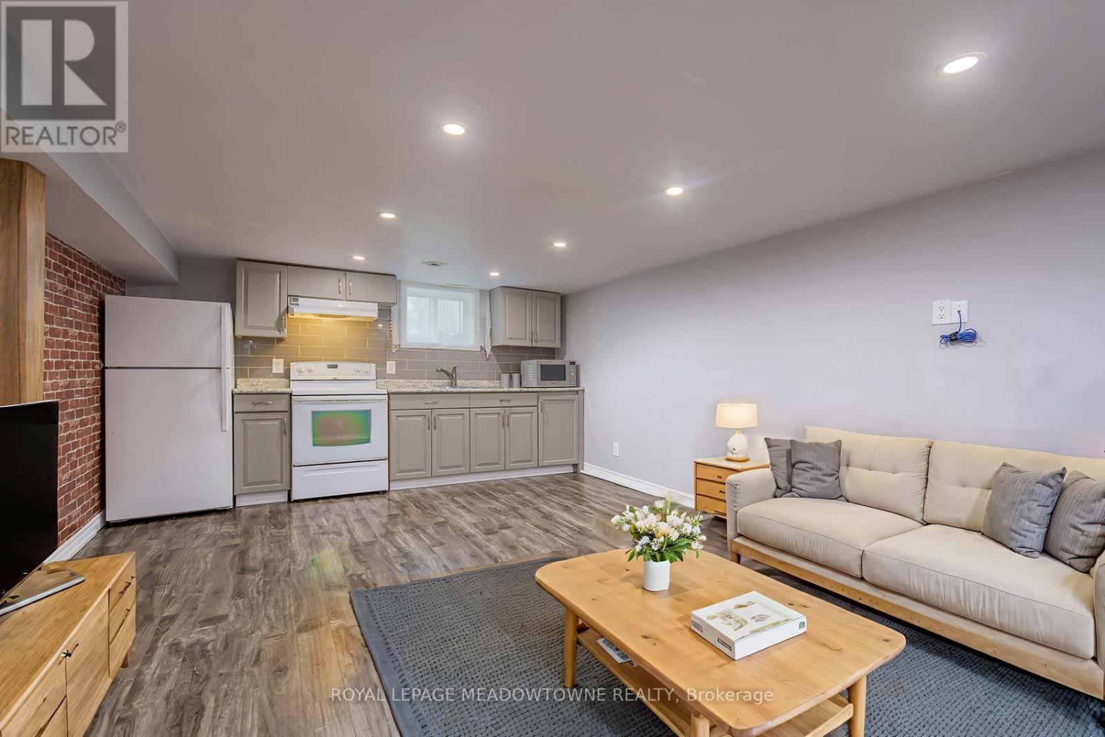 Lower - 462 Kingsleigh Court, Milton, Ontario  L9T 1X8 - Photo 8 - W12569850