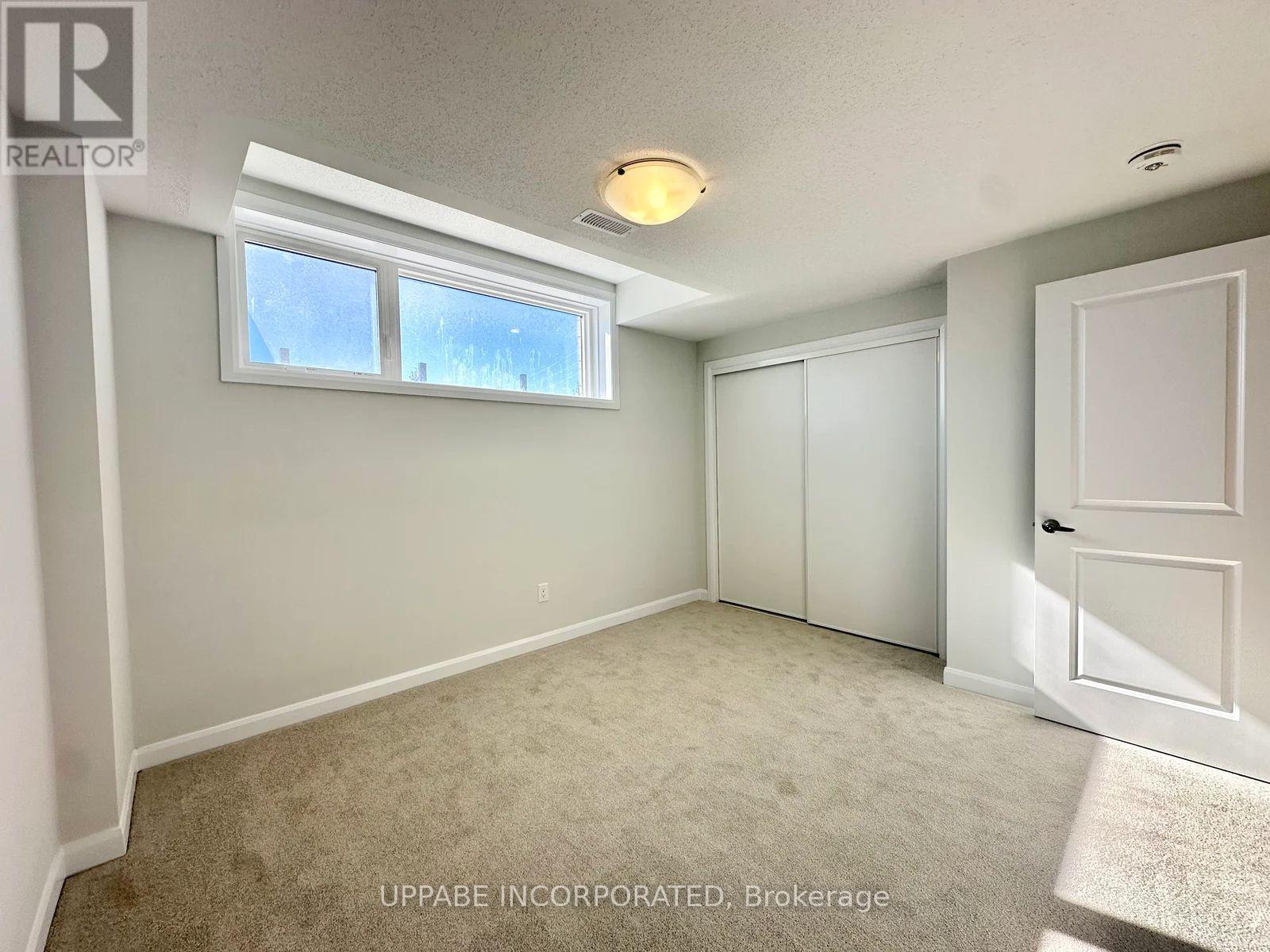 723 Arcadian Private, Ottawa, Ontario K2T 0S8 - Photo 7 - X12569852