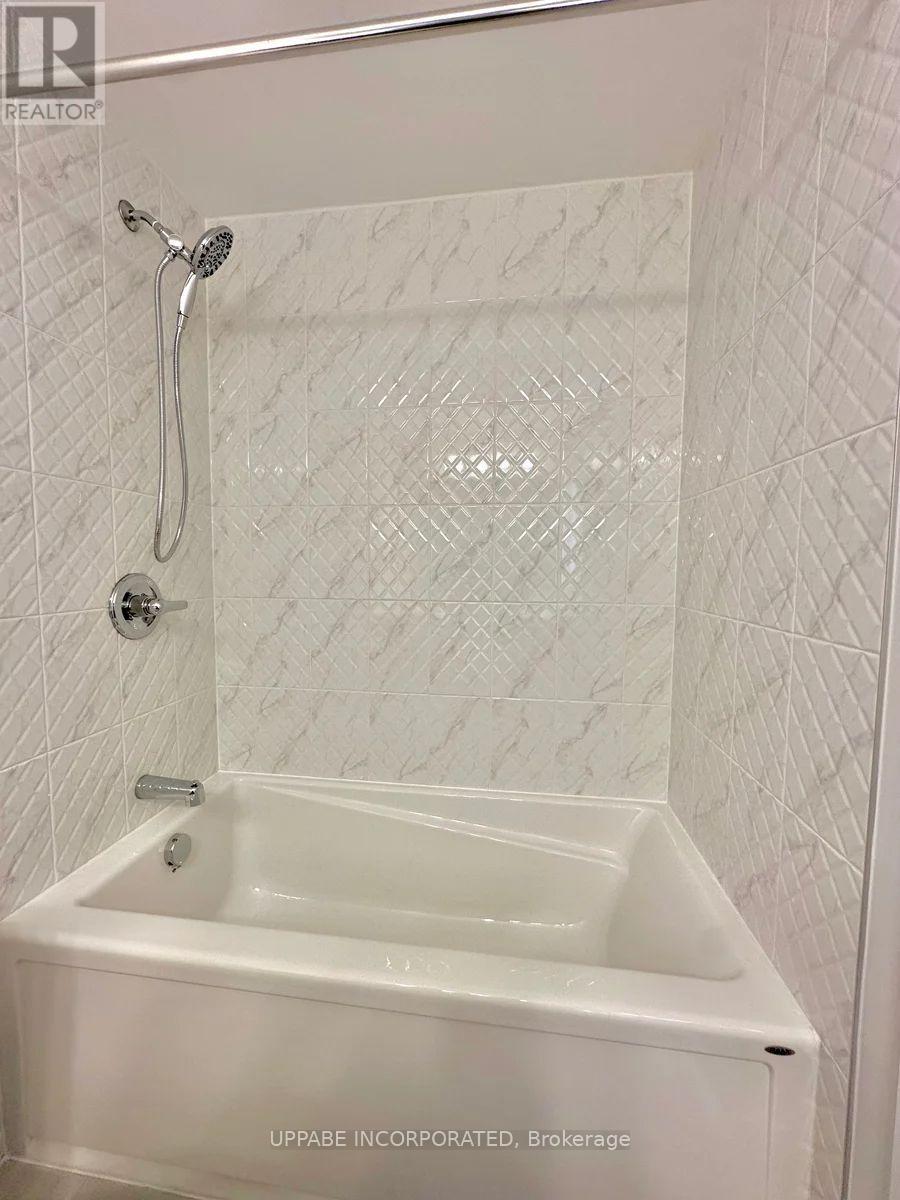 723 Arcadian Private, Ottawa, Ontario K2T 0S8 - Photo 9 - X12569852