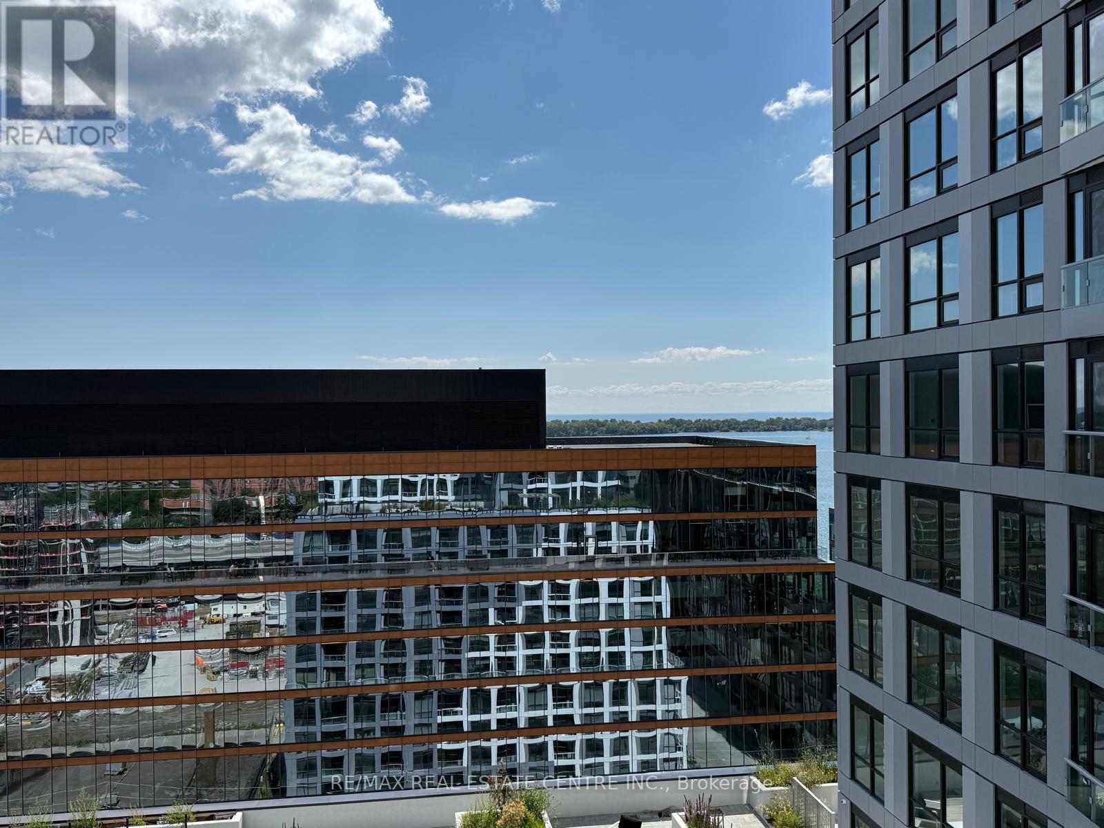 1607 - 15 Richardson Street, Toronto, Ontario  M5A 1B4 - Photo 17 - C12569272