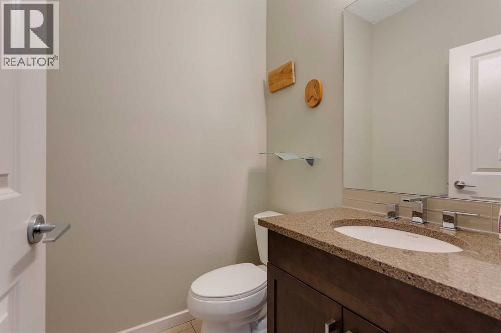 303 Valley Ridge Manor Nw, Calgary, Alberta  T3B 6C4 - Photo 8 - A2245883