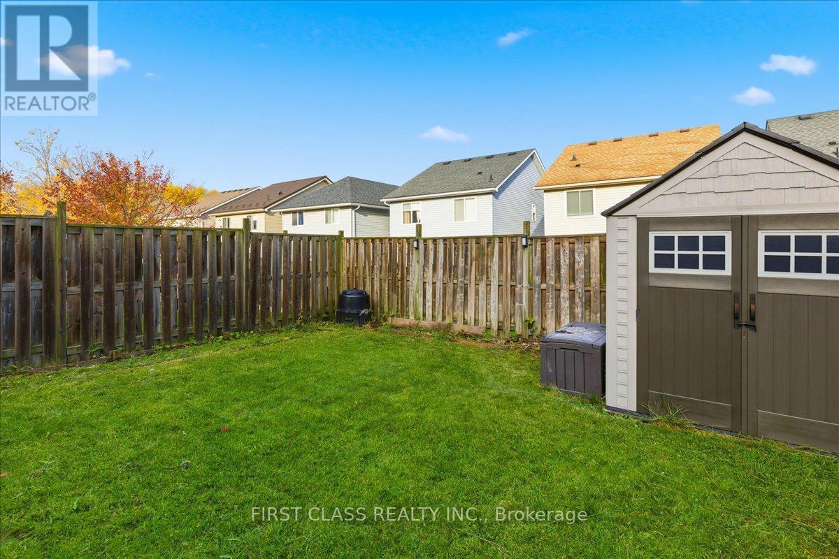 724 Angler Way, Waterloo, Ontario  N2K 4L6 - Photo 29 - X12499932