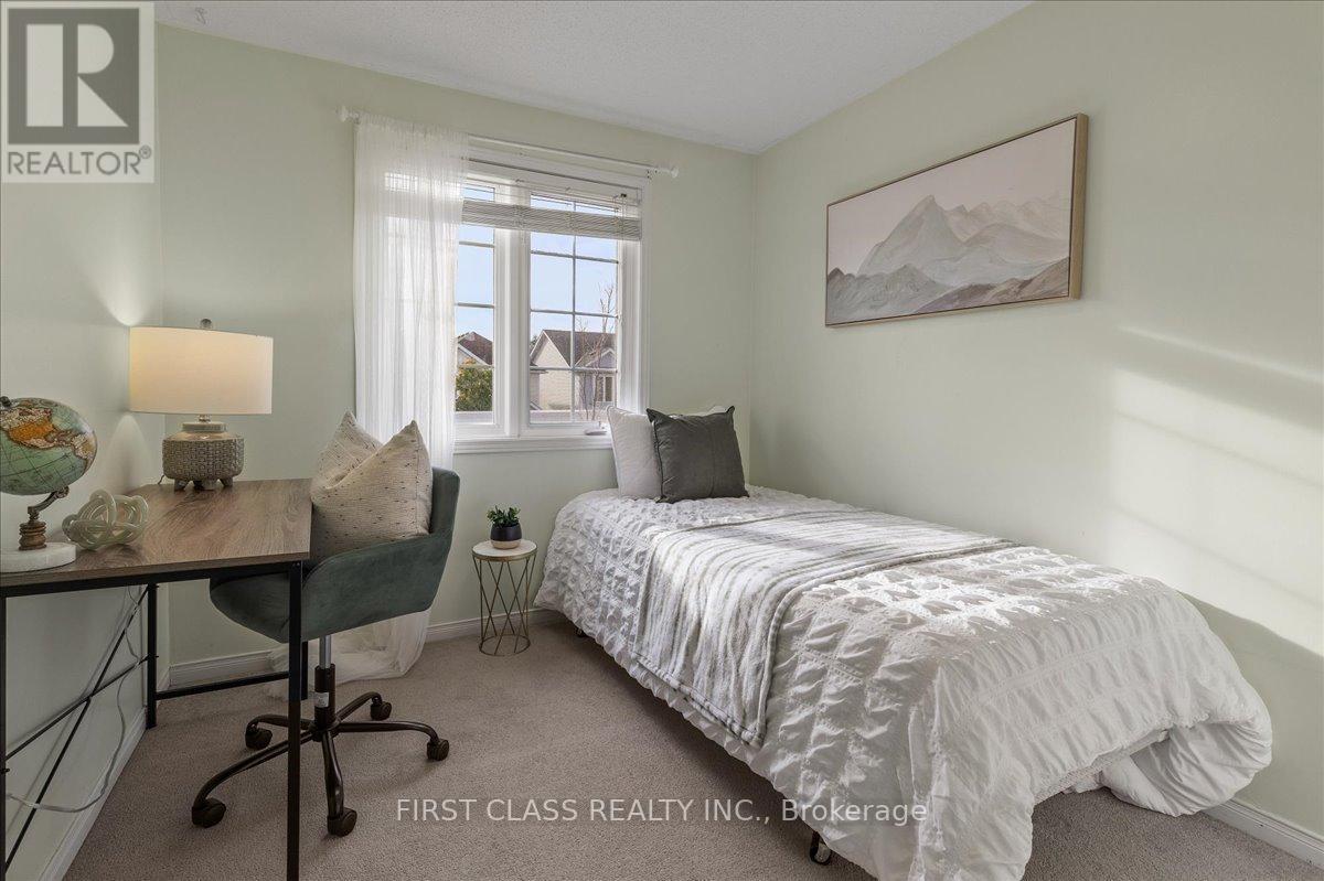 724 Angler Way, Waterloo, Ontario  N2K 4L6 - Photo 21 - X12499932