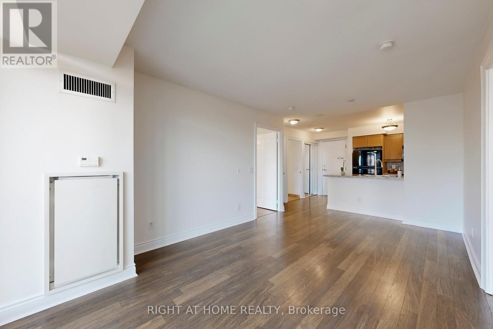 2021 - 25 Greenview Avenue, Toronto, Ontario  M2M 0A5 - Photo 13 - C12569876