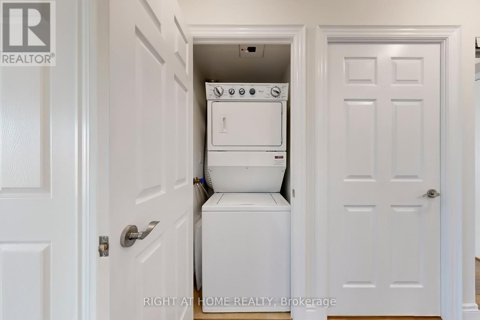 2021 - 25 Greenview Avenue, Toronto, Ontario  M2M 0A5 - Photo 31 - C12569876