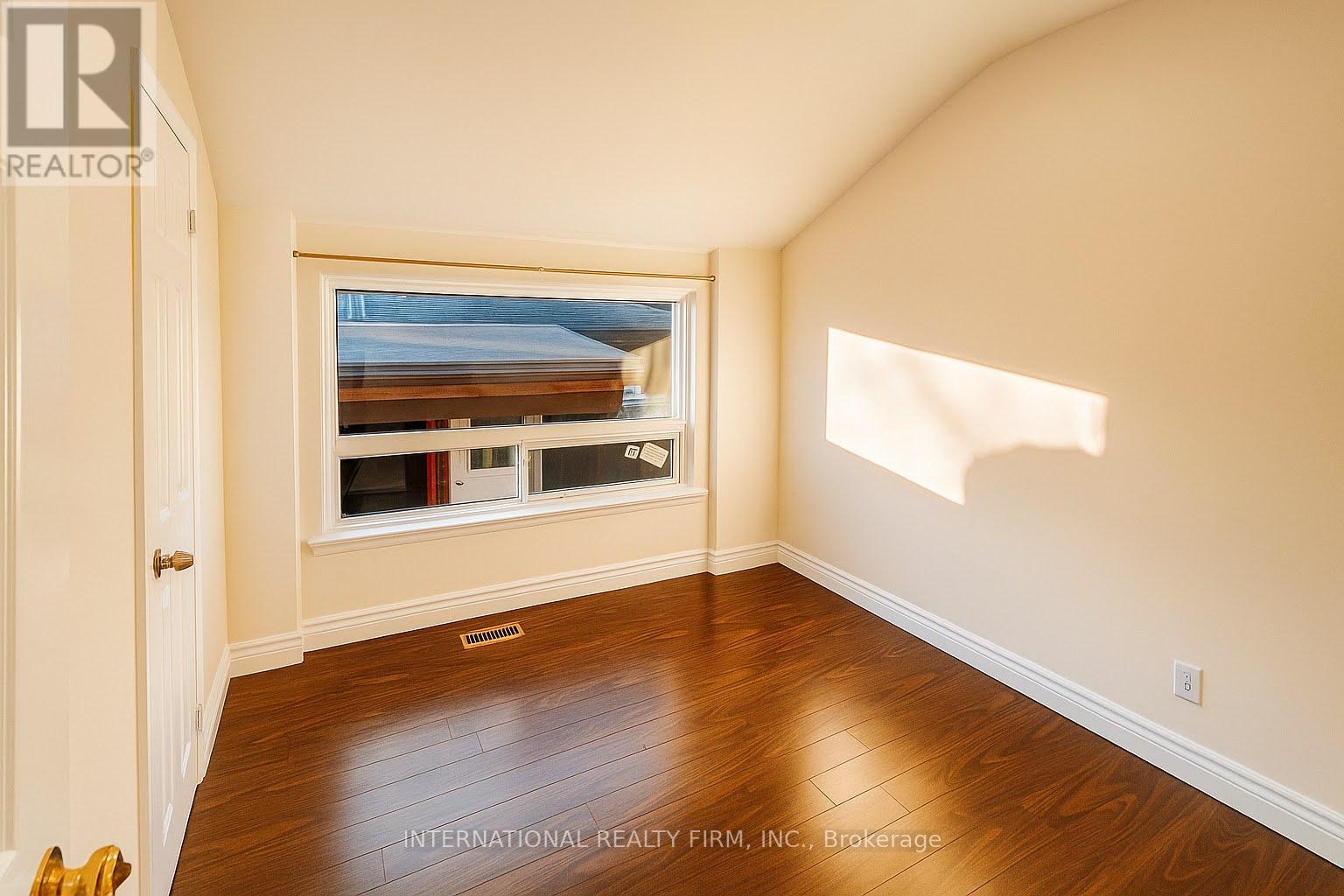 9 Benshire Drive, Toronto, Ontario  M1H 1M1 - Photo 5 - E12569862