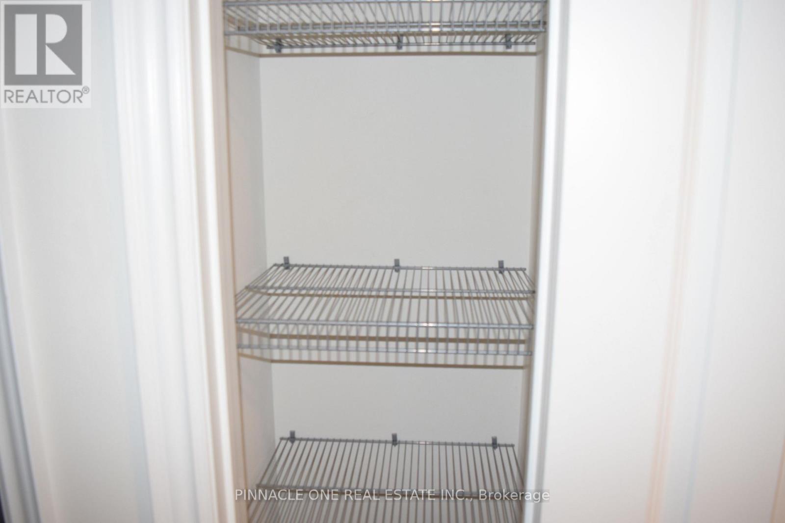 2958 Whites Road, Pickering, Ontario  L1X 0R6 - Photo 37 - E12569866