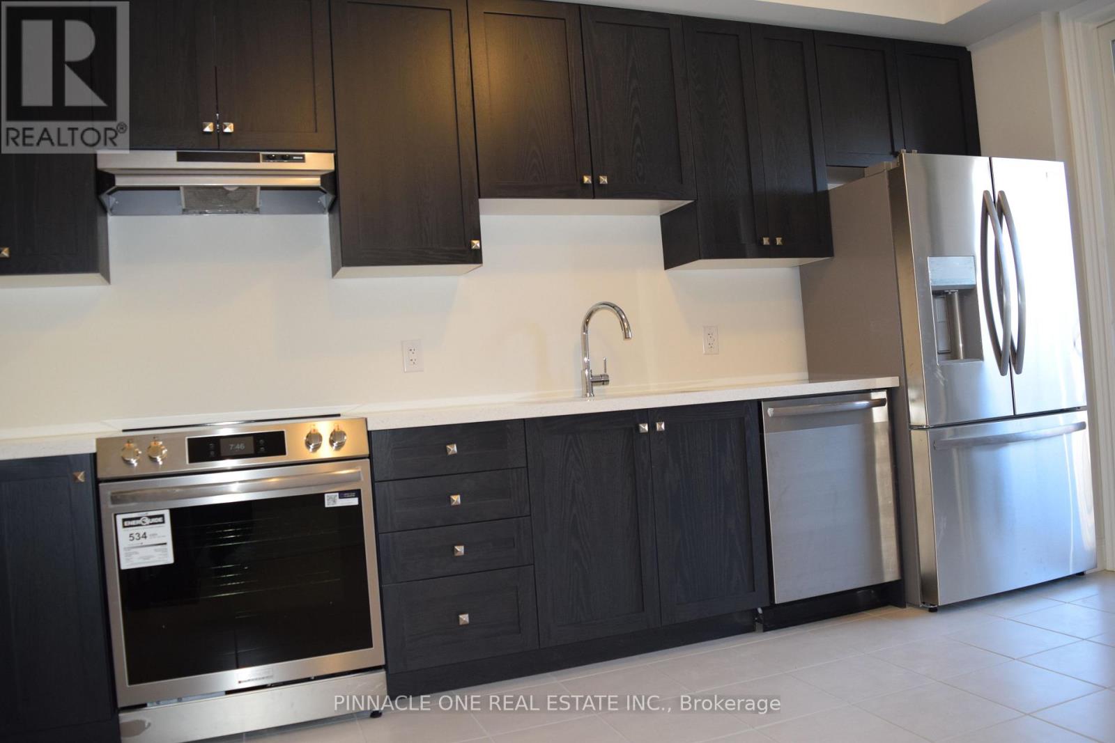 2958 Whites Road, Pickering, Ontario  L1X 0R6 - Photo 5 - E12569866