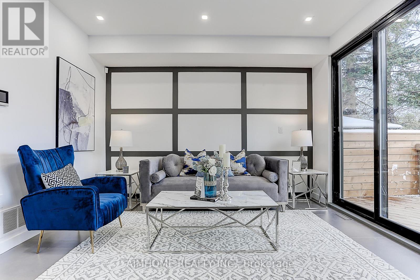 Upper 15 Holborne Avenue, Toronto, Ontario M4C 2P8 - Photo 20 - E12569872